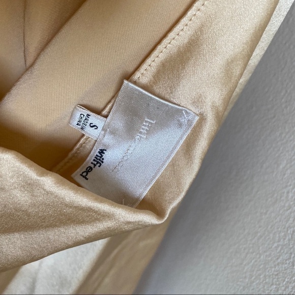 Aritzia Wilfred Little Moon 100% Silk Cream Tank - Picture 4 of 5